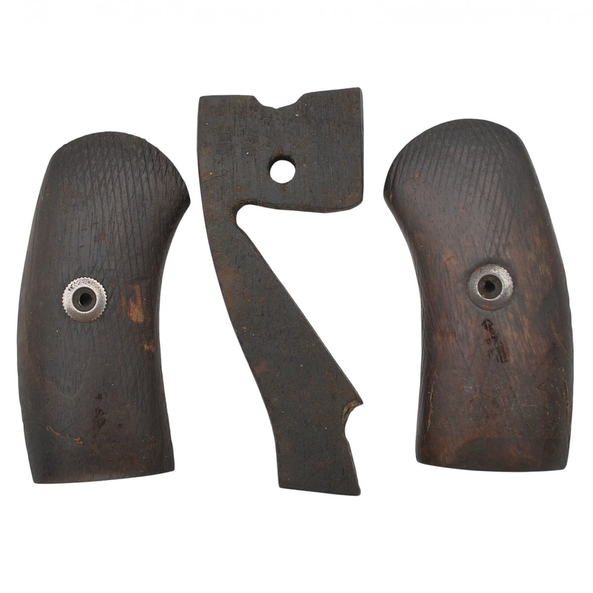 The cheeks of the handle to the revolver revolver model 1895, a small notch