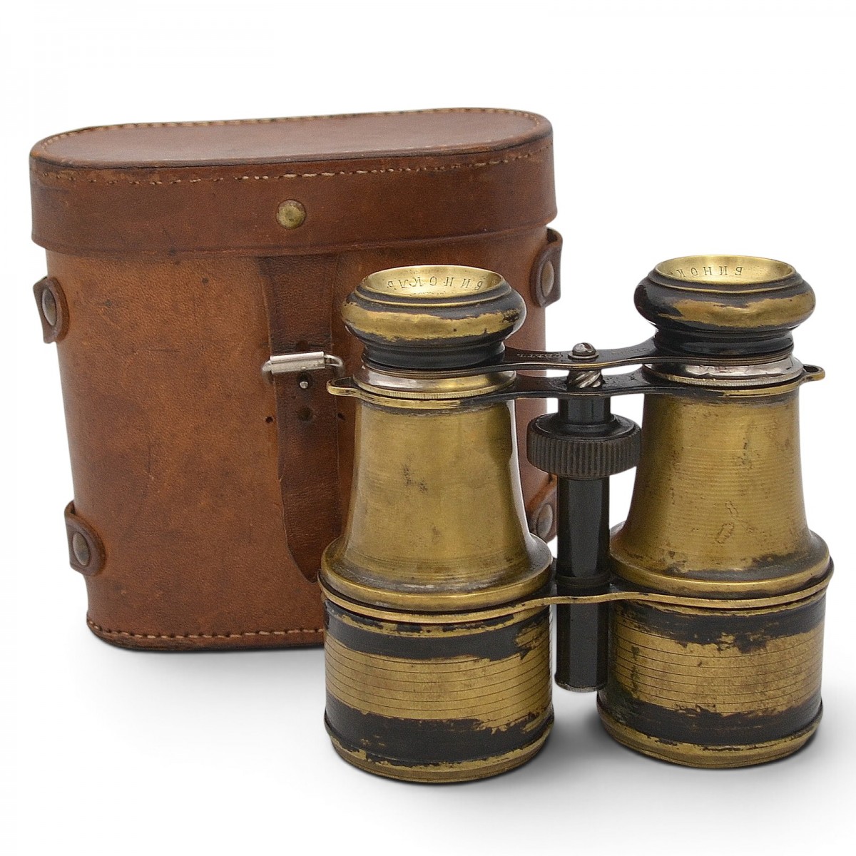 Field binoculars of the 1888 model "Silosvet" by I. Urlaub