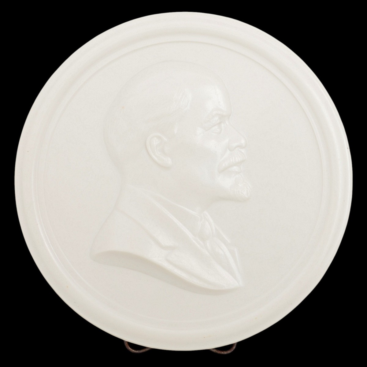 A tabletop poster with a profile picture of V.I. Lenin