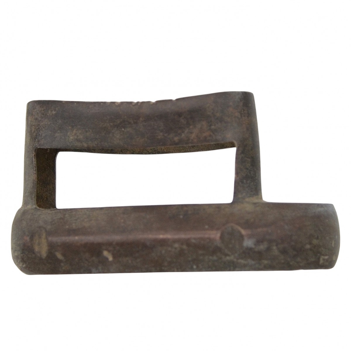 The mouth of the scabbard from a soldier's artillery dagger, model 1907, the so-called "bebuta"